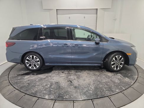 Certified 2025 Honda Odyssey Elite image 11