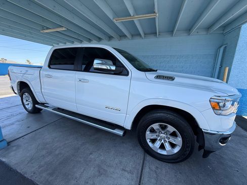 Used 2020 RAM 1500 Laramie AWD/4WD image 2