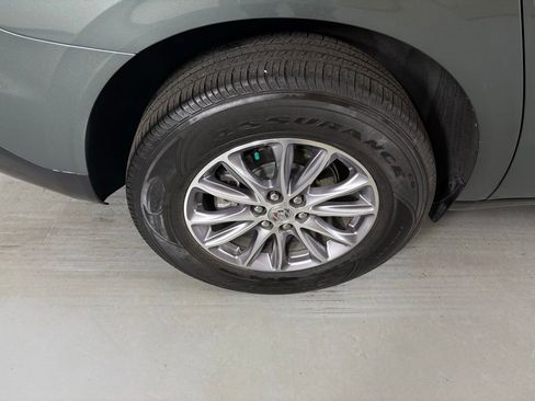 Used 2024 Buick Enclave Essence w/ Sound and Sites Package image 13