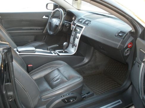 Used 2012 Volvo C70 T5 image 34