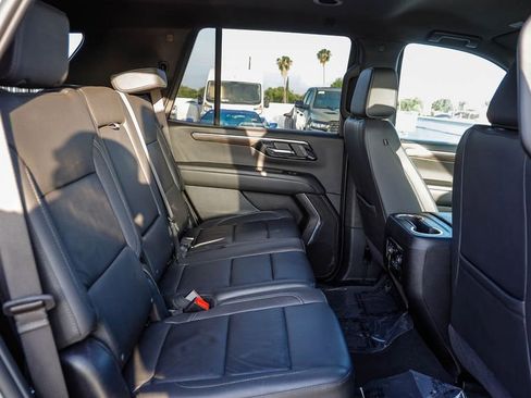 Used 2025 Chevrolet Tahoe Z71 AWD/4WD image 19