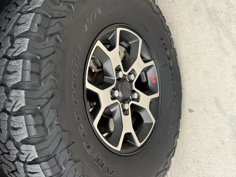 Used 2018 Jeep Wrangler Unlimited Rubicon image 10