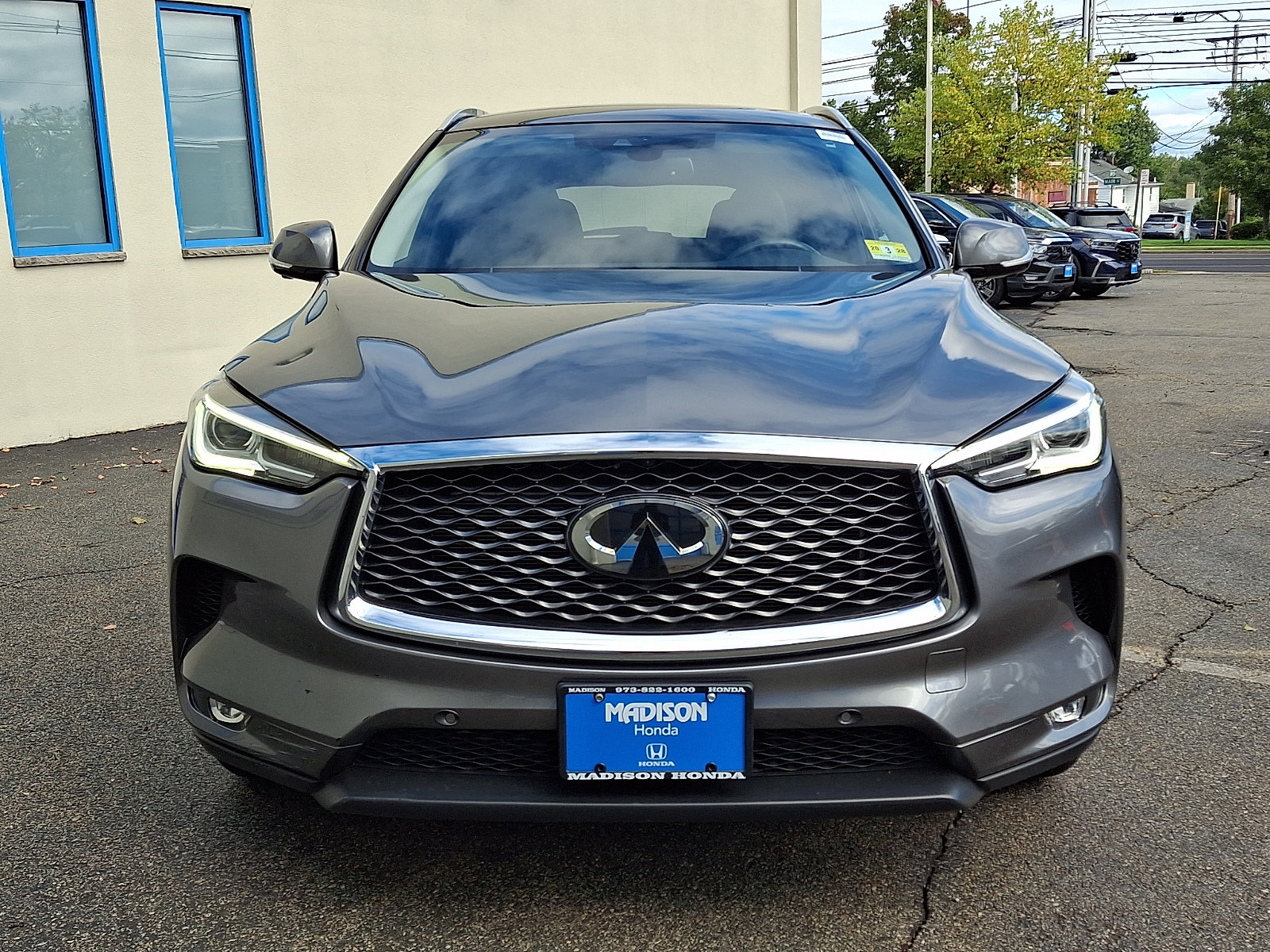 Used 2019 INFINITI QX50 Essential w/ Premium Heat Package AWD/4WD image 2