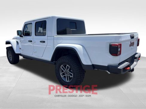 Used 2026 Jeep Gladiator Mojave w/ Safety Group AWD/4WD image 8