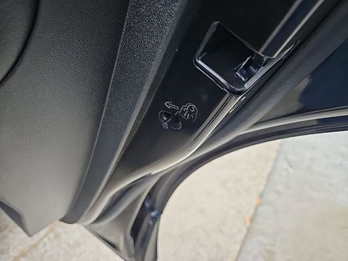 Used 2023 Chevrolet Equinox Premier FWD image 80