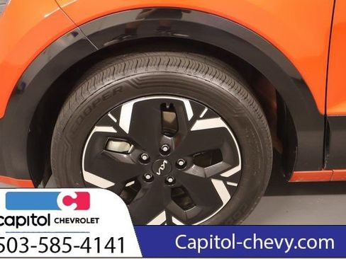 Used 2023 Kia Niro Wind FWD image 8
