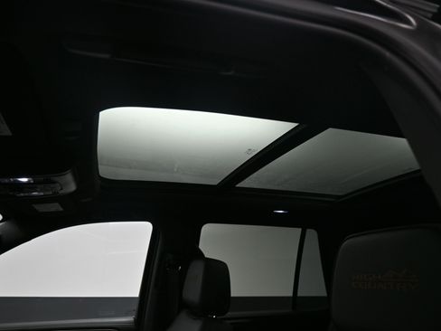 Used 2022 Chevrolet Tahoe High Country image 14