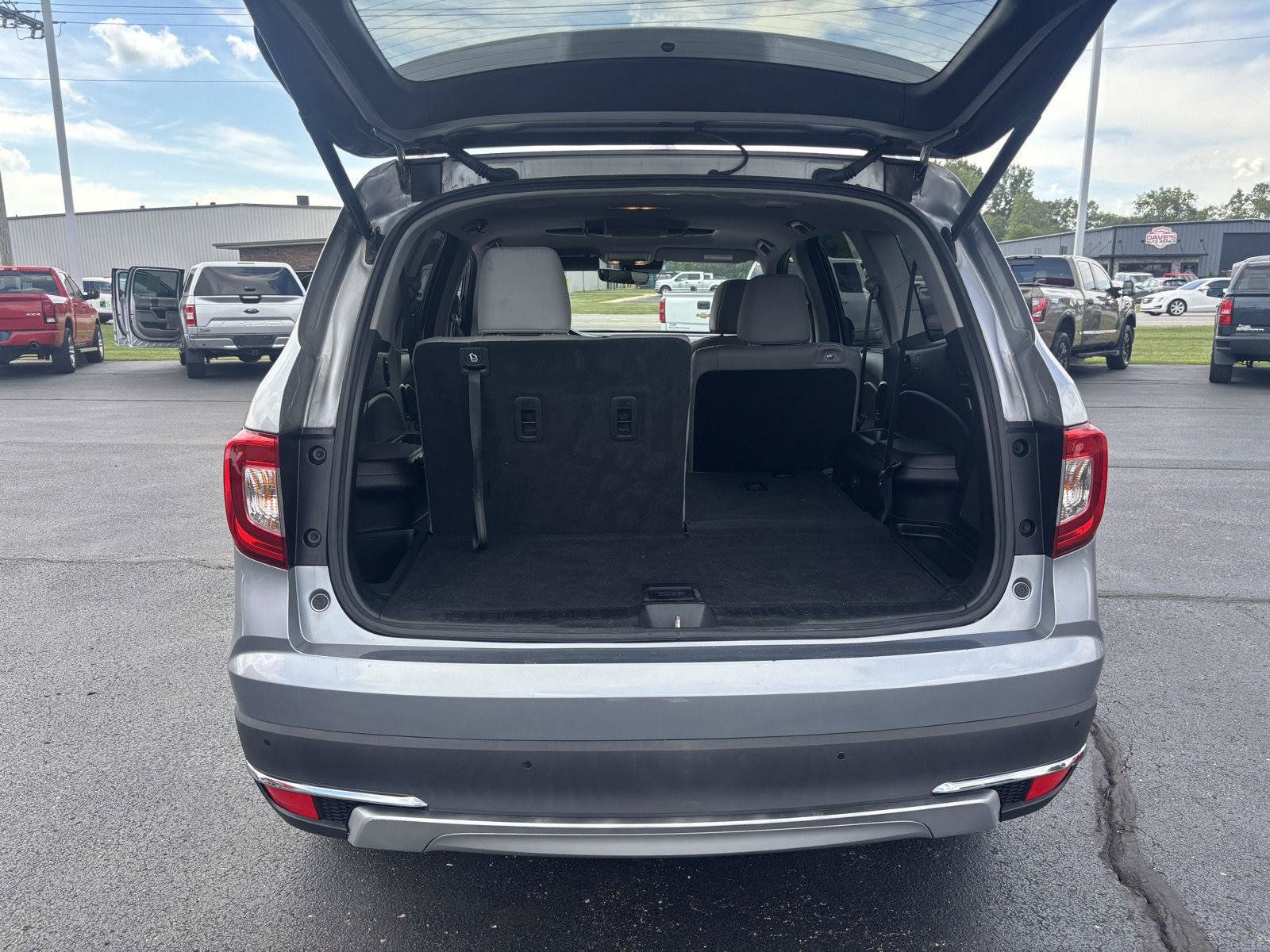 Used 2019 Honda Pilot Touring image 5