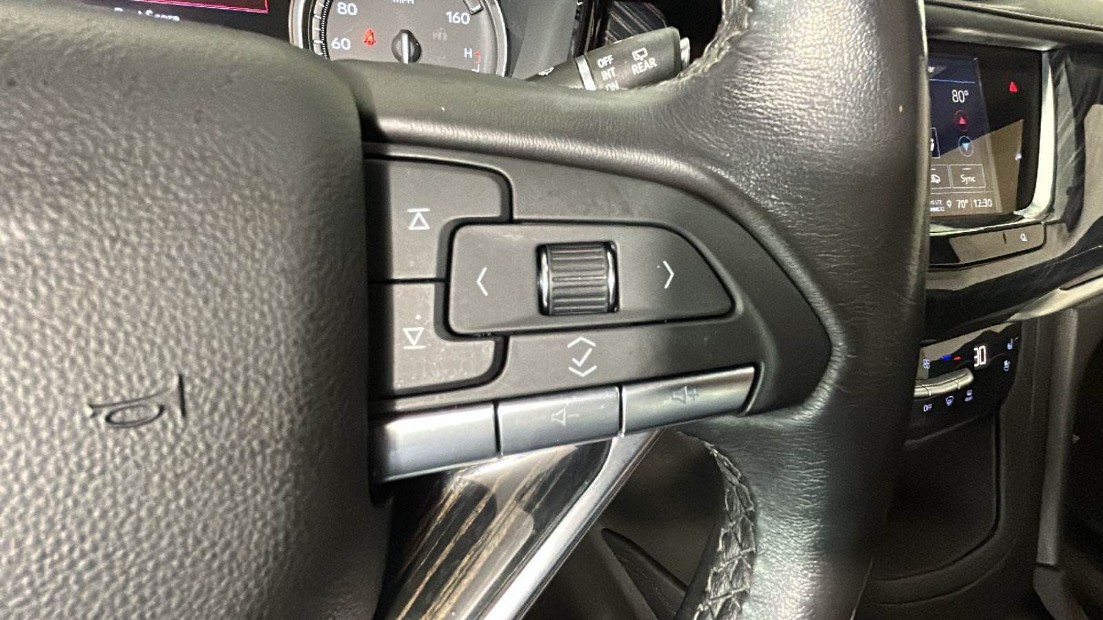 Used 2024 Cadillac XT6 Premium Luxury w/ Technology Package AWD/4WD image 21