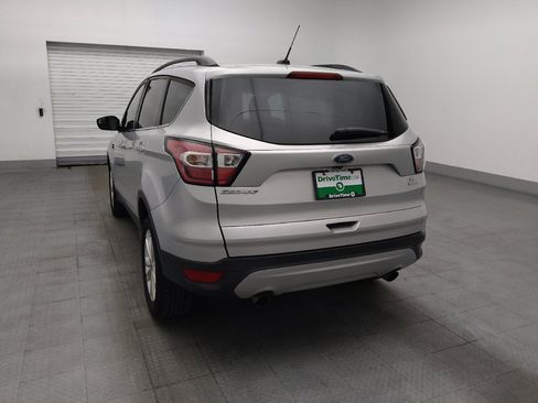 Used 2018 Ford Escape SE FWD image 6