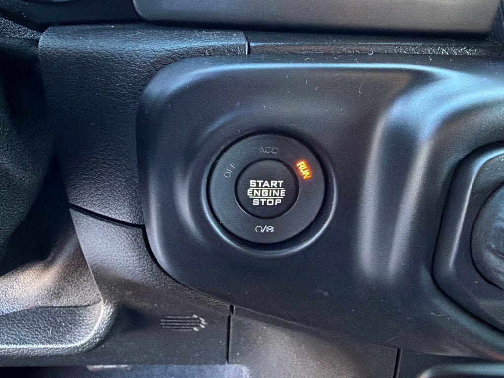 Used 2021 Jeep Wrangler Unlimited Sahara w/ Cold Weather Group AWD/4WD image 21