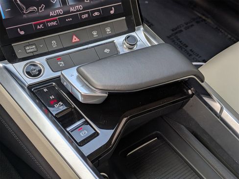 Used 2024 Audi Q8 e-tron Premium image 14