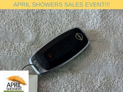 Used 2023 Nissan Rogue SV image 26