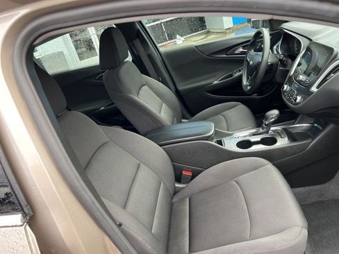 Used 2024 Chevrolet Malibu LT image 56