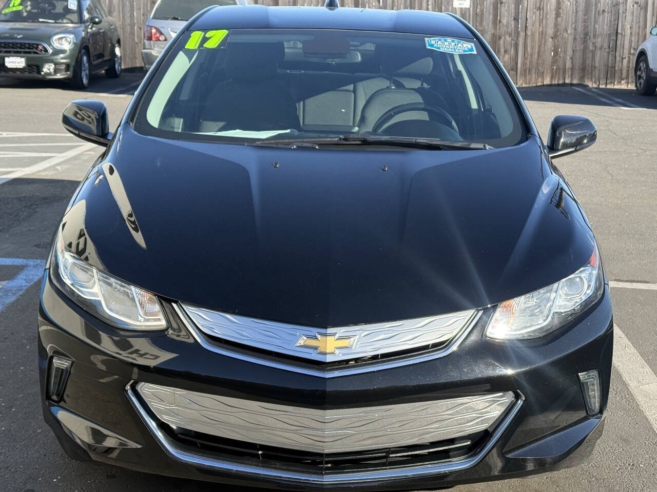 Used 2017 Chevrolet Volt LT FWD image 2