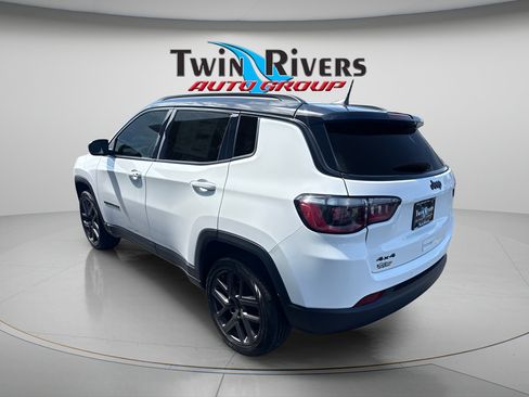 New 2026 Jeep Compass Limited w/ Sun, Sound & Navigation Group AWD/4WD image 2