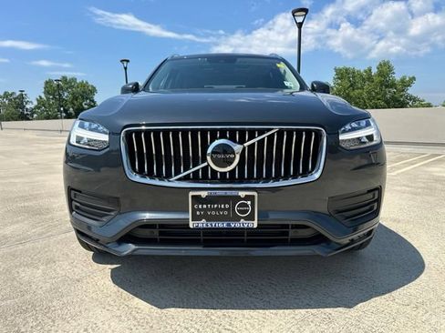 Certified 2022 Volvo XC90 T6 Momentum w/ Climate Package AWD/4WD image 2