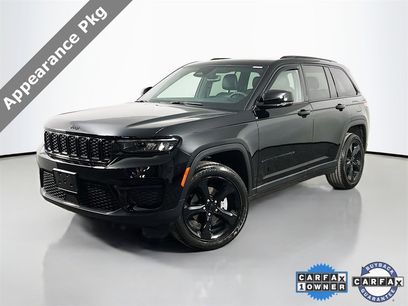 Used 2023 Jeep Grand Cherokee Altitude