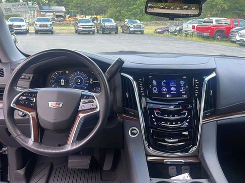 Certified 2020 Cadillac Escalade Premium Luxury w/ Escalade Sport Edition AWD/4WD image 14