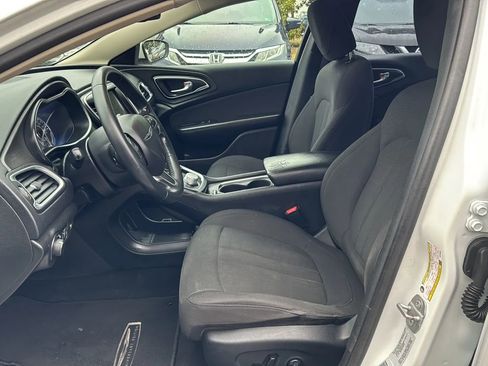 Used 2016 Chrysler 200 Limited w/ Anniversary Edition image 10
