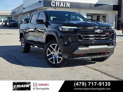 Used 2024 Chevrolet Colorado Z71 w/ Z71 Convenience Package 2
