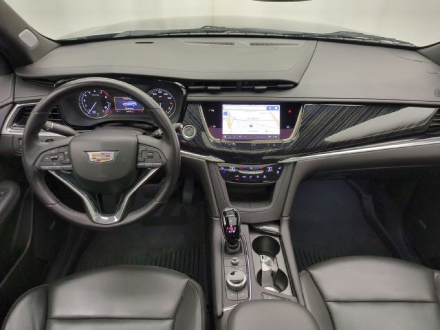 Used 2024 Cadillac XT6 Premium Luxury w/ LPO, Floor Liner Package FWD image 24