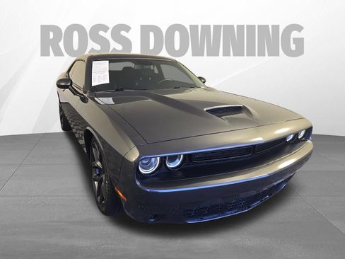 Used 2022 Dodge Challenger GT w/ Plus Package RWD image 3