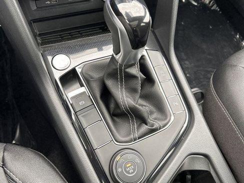 New 2026 Volkswagen Taos SE AWD/4WD image 16