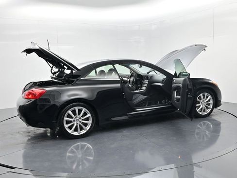 Used 2014 INFINITI Q60 Convertible w/ Premium Package image 56