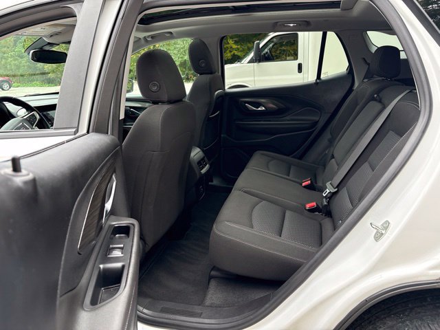 Used 2023 GMC Terrain SLE w/ Driver Convenience Package AWD/4WD image 14