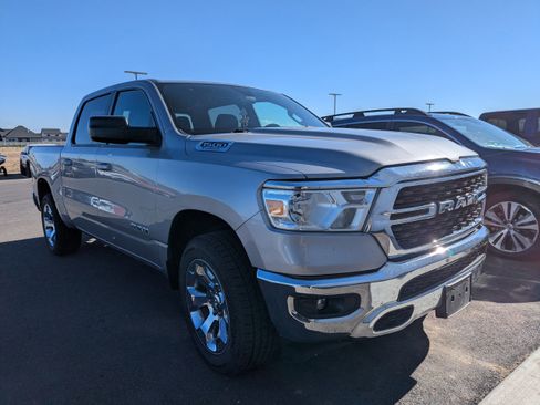 Used 2022 RAM 1500 Big Horn AWD/4WD image 3
