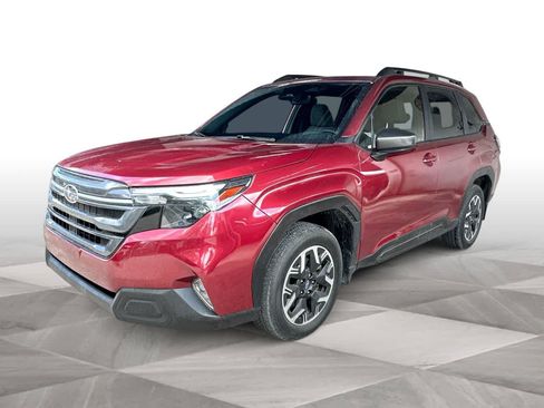 Used 2025 Subaru Forester Premium w/ Convenience Package #2 AWD/4WD image 4