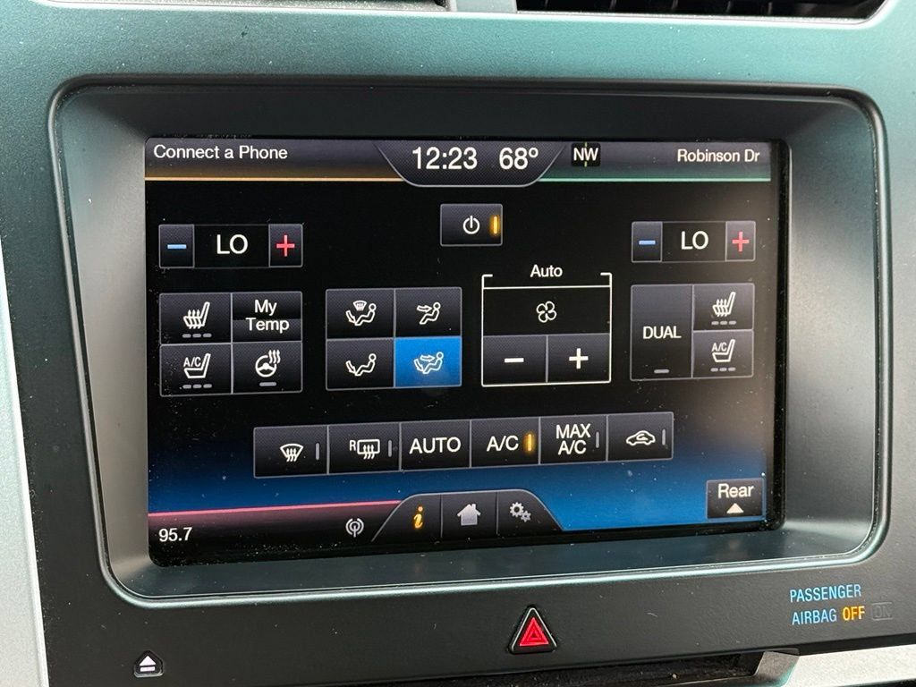 Used 2015 Ford Explorer Limited w/ Equipment Group 302A AWD/4WD image 14