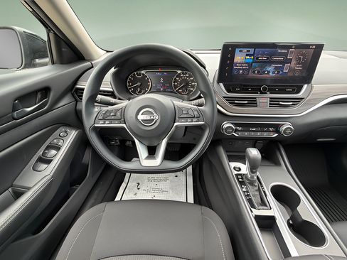 New 2026 Nissan Altima 2.5 SV w/ SV Special Edition Package FWD image 8