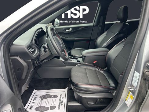 Used 2023 Ford Escape ST-Line w/ Tech Pack #1 AWD/4WD image 9