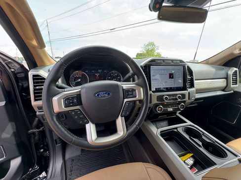 Used 2022 Ford F350 Lariat w/ Lariat Ultimate Package AWD/4WD image 15