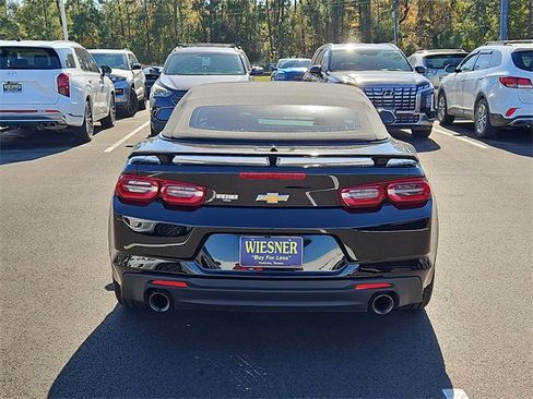 Used 2023 Chevrolet Camaro LT w/ Technology Package image 11