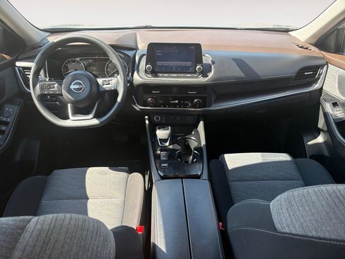 Used 2023 Nissan Rogue SV FWD image 10