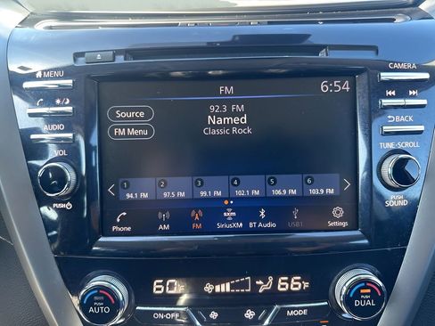 Used 2023 Nissan Murano SV w/ SV Midnight Edition Package image 17