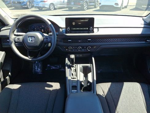 Used 2025 Honda Accord SE image 11