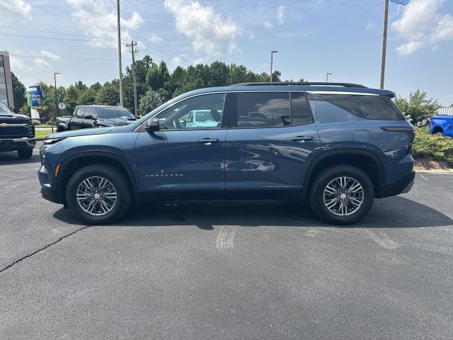 Used 2026 Chevrolet Traverse LT AWD/4WD image 5