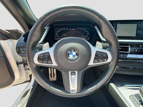 Used 2025 BMW Z4 M40i w/ Premium Package RWD image 36