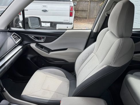 Used 2020 Subaru Forester Premium AWD/4WD image 28