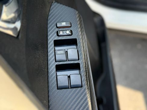 Used 2014 Toyota RAV4 XLE FWD image 31