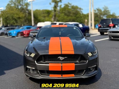 Used 2017 Ford Mustang GT RWD image 11