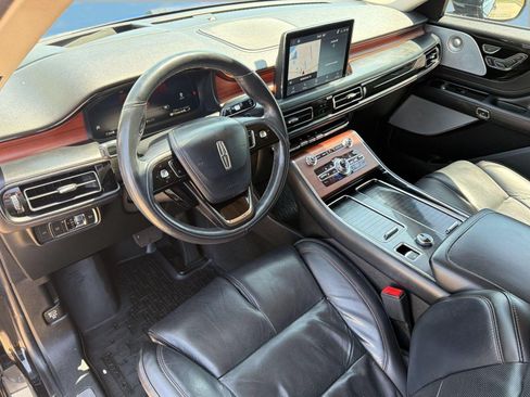 Used 2022 Lincoln Aviator Reserve w/ Equipment Group 201A RWD image 4