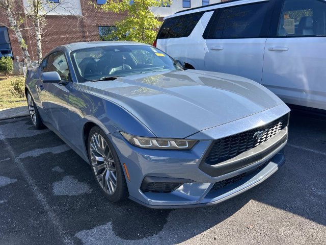 Used 2024 Ford Mustang Premium RWD image 3