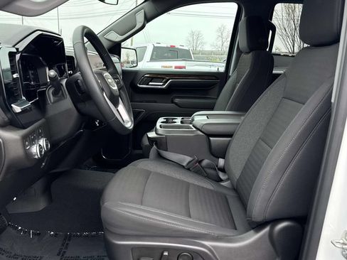 Used 2024 GMC Sierra 1500 Elevation AWD/4WD image 16