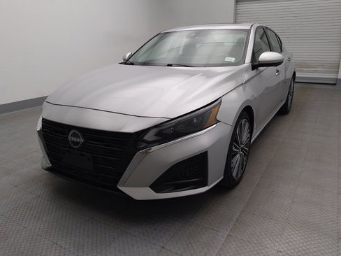 Used 2023 Nissan Altima 2.5 SL FWD image 15