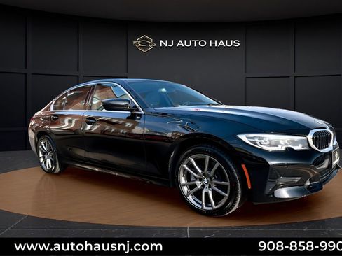 Used 2022 BMW 330i xDrive Sedan w/ Driving Assistance Package AWD/4WD image 1